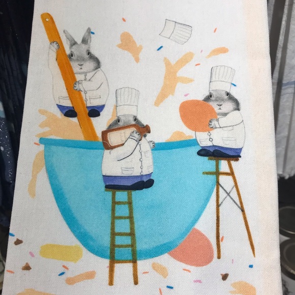 Meet your Posher, Vivian - Picture 2 of 3